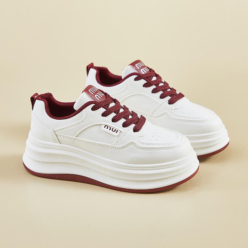 Frühling Studentenplattform Weißwand-Schuhe Damen-Größenzuwachs Mode Einfache Brot-Schuhe Klassische Sport- und Freizeitschuhe