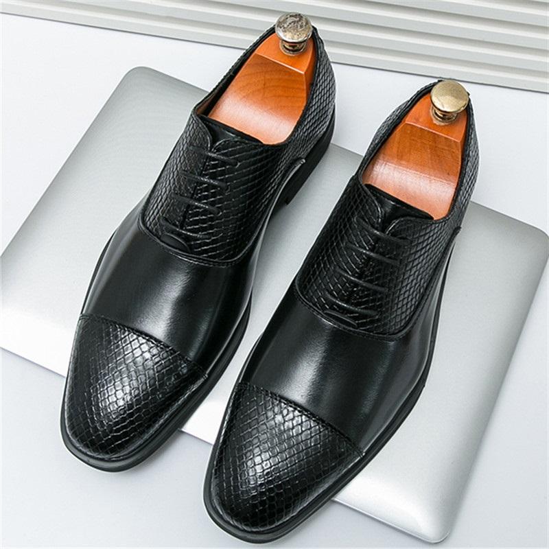 

Британия Джентльмен Оксфорды Мужские На шнуровке Пэчворк Лакированная кожа Платье Повседневная обувь Свадебное платье Деловая обувь для выпускного вечера 38