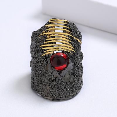 Einzigartige Ringe für Frauen, neue unregelmäßige schwarze Ohrringe, eingelegte rote Zirkonringe, italienischer Partyschmuck, Eheringe
