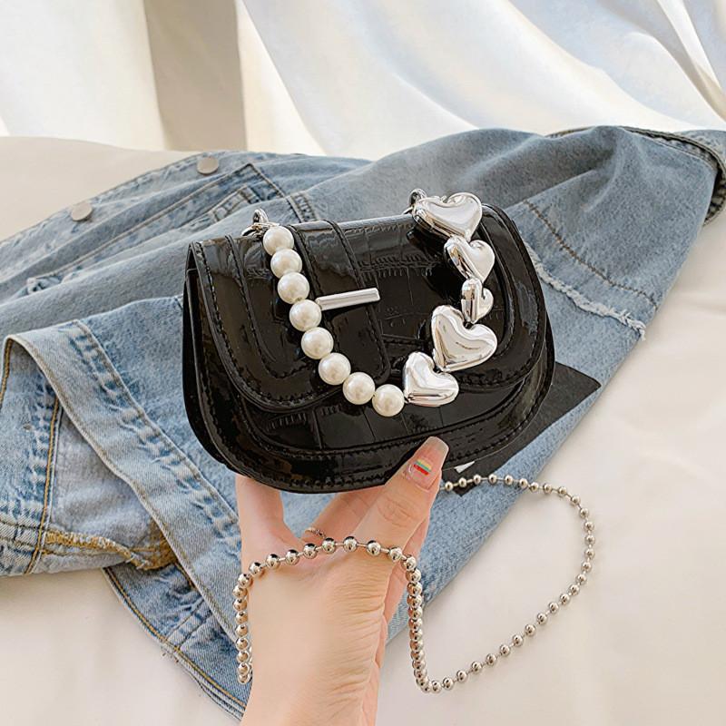 

Chic Pu Leather Saddle Bag For Women Featuring Trendy Colors Ideal For Everyday Fashion чёрный