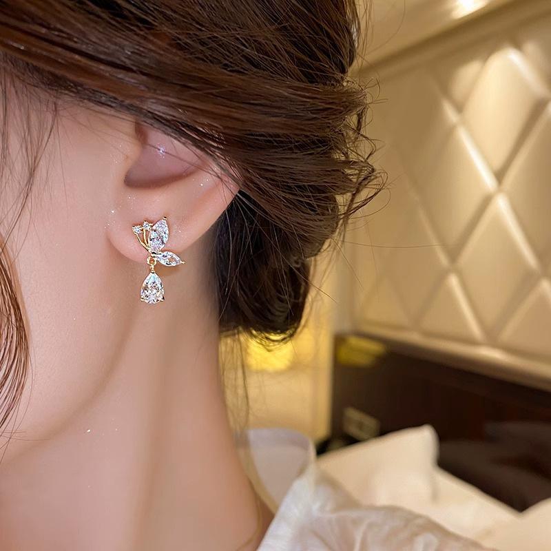 Korean Fashion Waterdrop Butterfly Flower Earrings New High End Versatile Earrings for Women