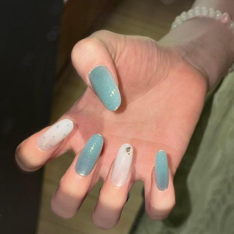 Korean-Style Blue Magnetic Light Wearable Nails, 2026 Moonlight White Zirconia False Nails
