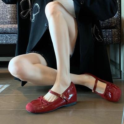 Version en peau de mouton ! Magnifiques chaussures Mary Jane françaises, nœud rouge clair sur le cou-de-pied, chaussures simples à boucle à un mot avec rehausseur intérieur, chaussures de mariage