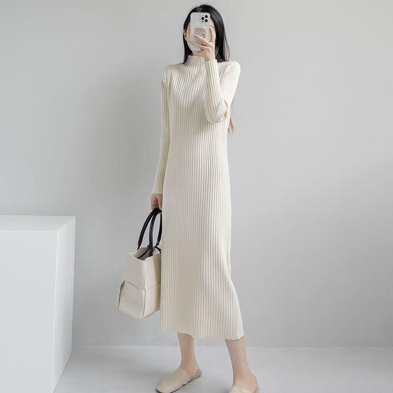 Robe tricotée ample à col semi-haut pour femme Automne/Hiver 2025
