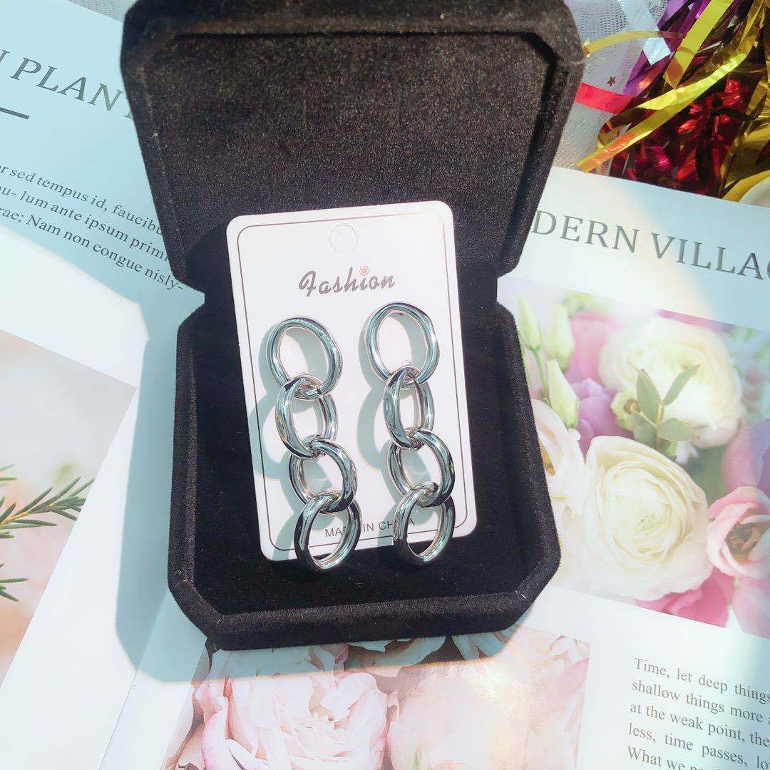 

Hip-hop Chain Earrings Female Metal Tassel Earrings for Women Hollow Geometric Statement Dangle Earrings Bijoux Femme срібний