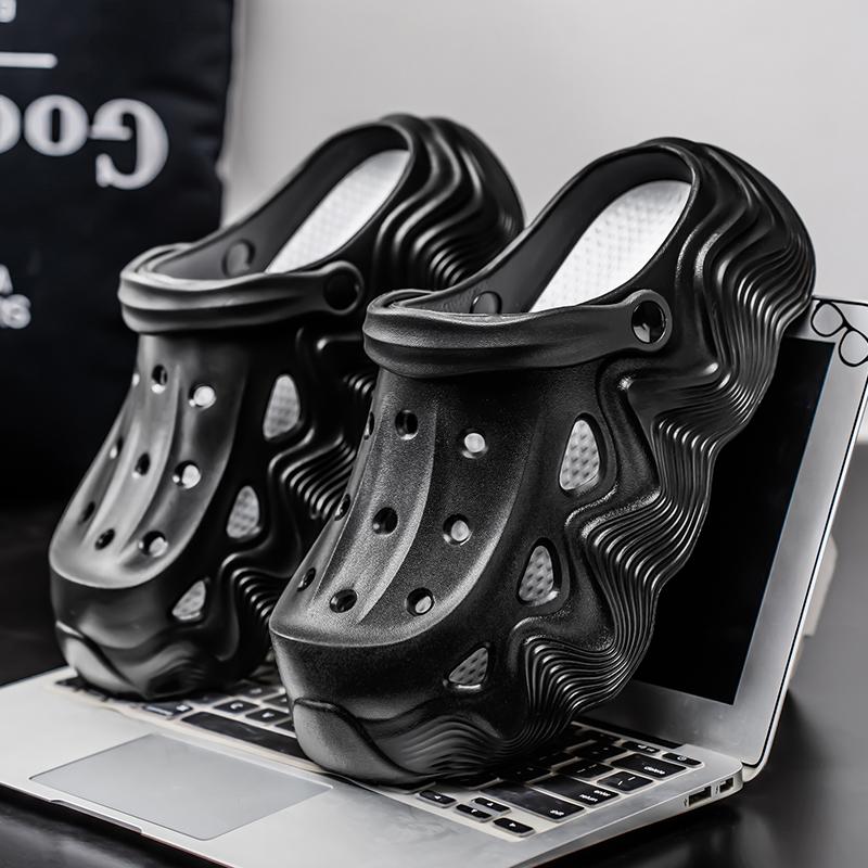 Fashion Thick Bottom Sandals Men Women Black White Slippers Outdoor Fashion Pearl Luxurious Diamond DIY Garden Sandals Clogs Water Shoes