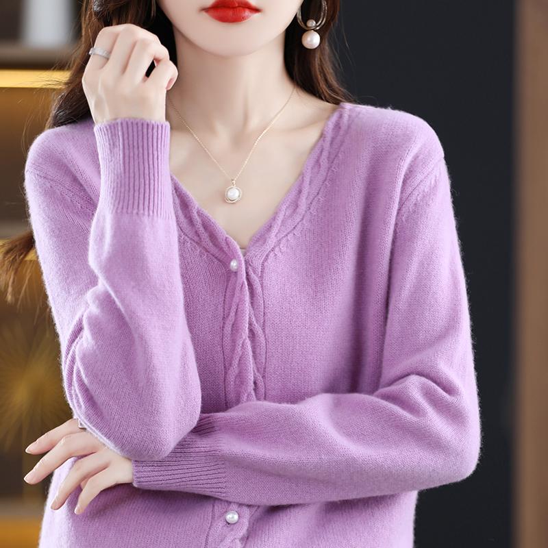 Dámský kašmírový kardigan Qinghe kašmír 30% kašmír 70% vlna podzimní a zimní kašmírový zahuštěný kardigan měkký a hřejivý