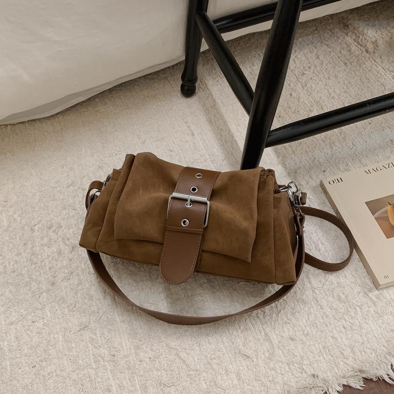 Wind bag Crossbody bag Women s large-capacity lazy wind niche high-value shoulder bag Work commuter bag коричневый