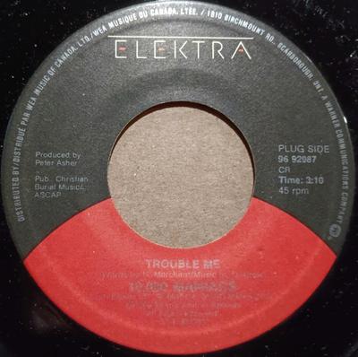 Disc de 7 inch 10,000 MANIACS - Trouble Me 9692987 Elektra 1989 Canada Rock Folosit