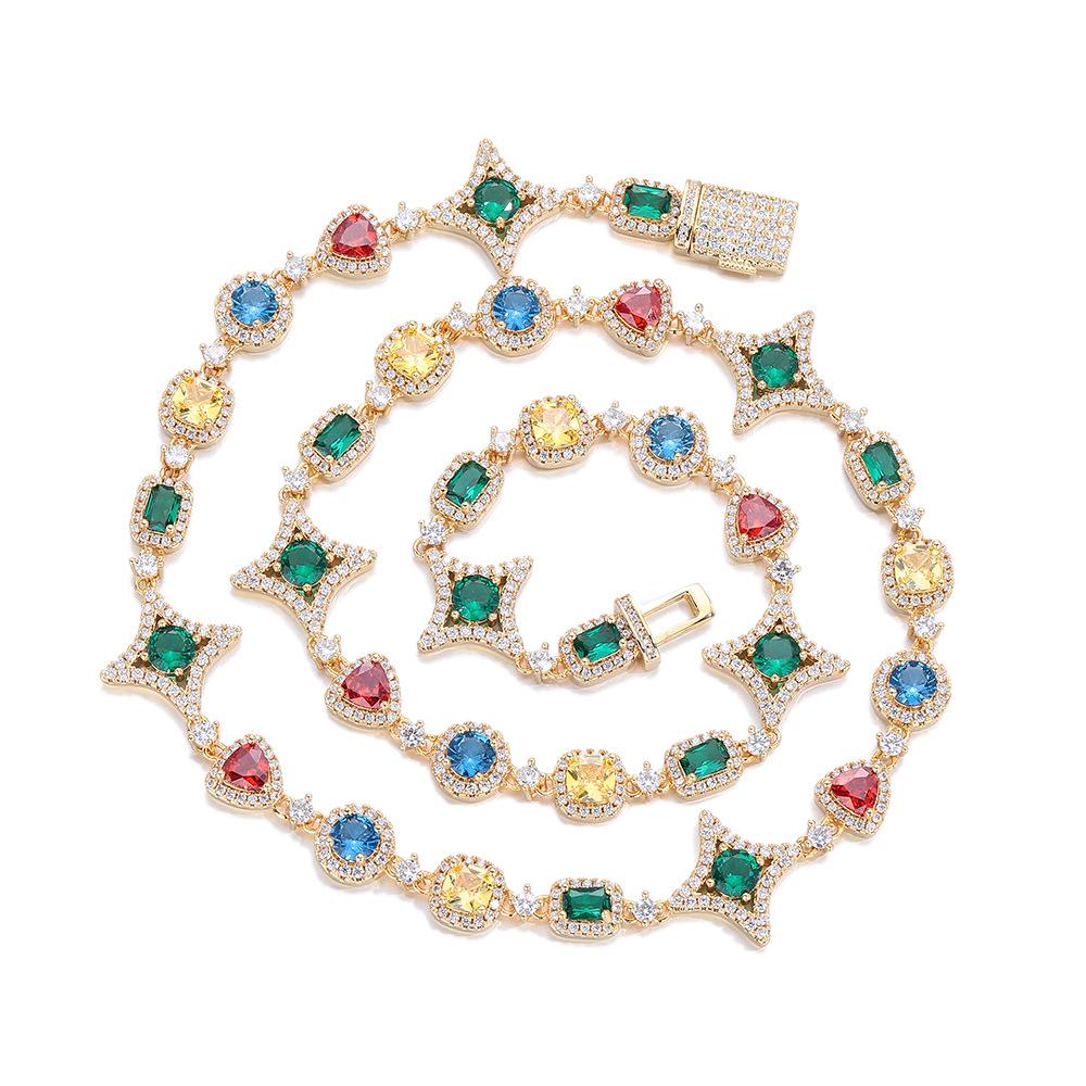 

Four-star European and American sweater chain colored slightly inlaid zircon copper inlaid with small fragrant wind winter hip-hop retro gorgeous bracelet 7inch (length about 18cm) золотий