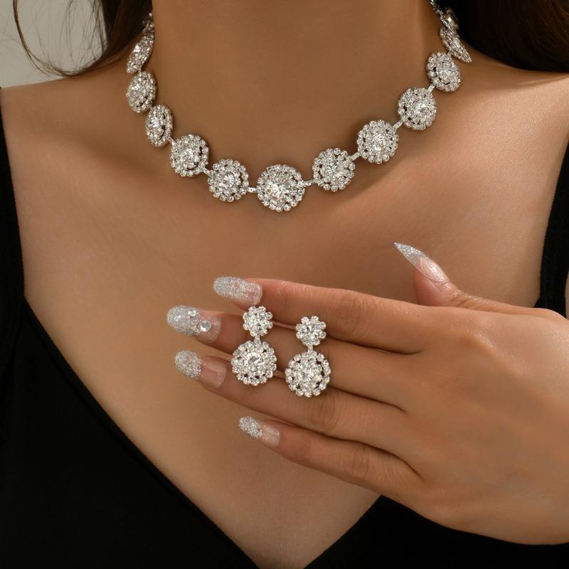 Jewelry suit women s jewelry round water diamond necklace earrings suit