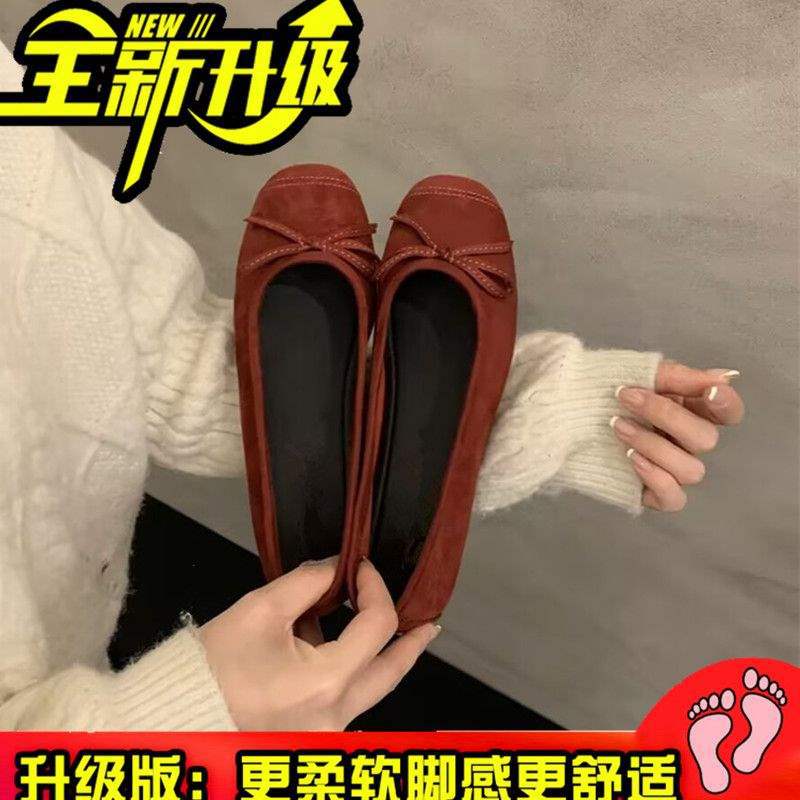 Red Ballet Single Shoes Women's 2025 New Bow Retro Evening Wind Flat Bottom Ladyshoes Square Head Shallow Mouth Grandma Shoes