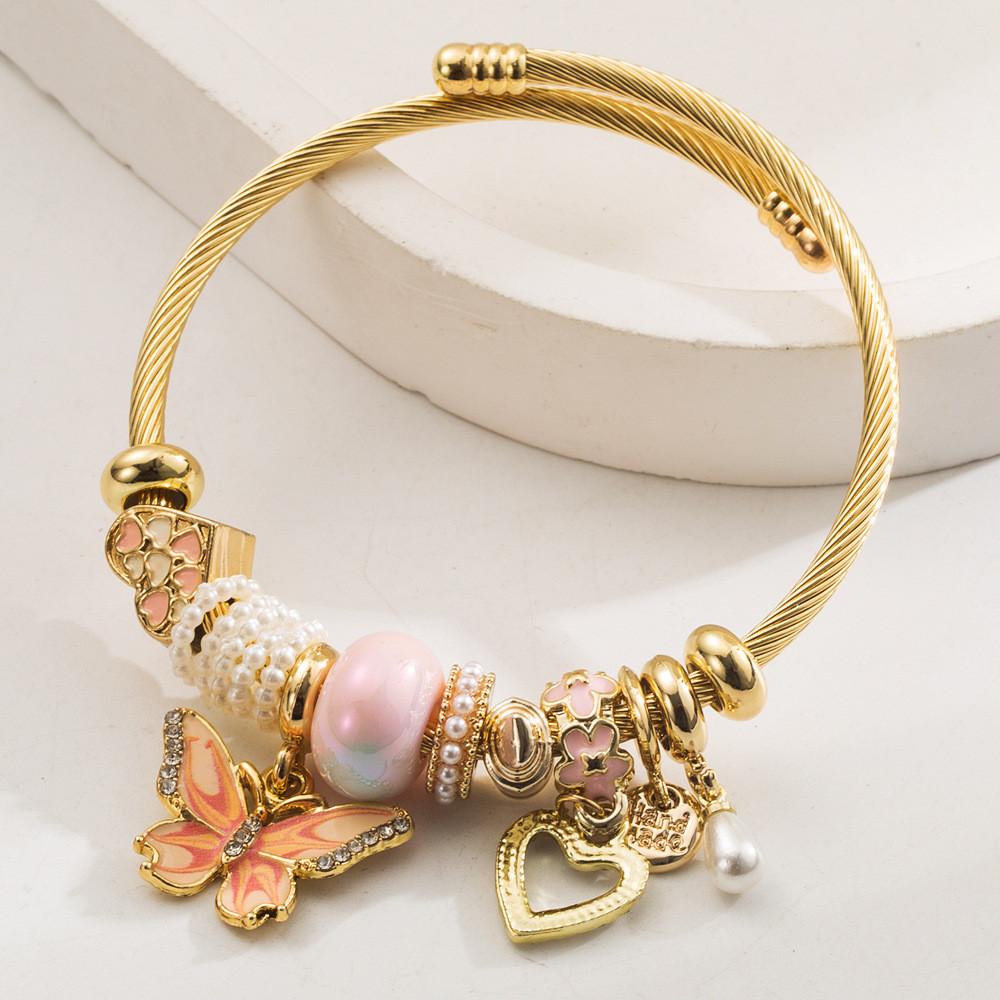 Butterfly Heart Pendant Bracelet With Rhinestones For Women And Gift Giving