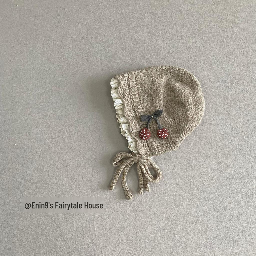 Czapka zimowa z nausznikami i koronkowym wykończeniem dla dziewczynek - Ciepła wełniana czapka zimowa dla maluchów