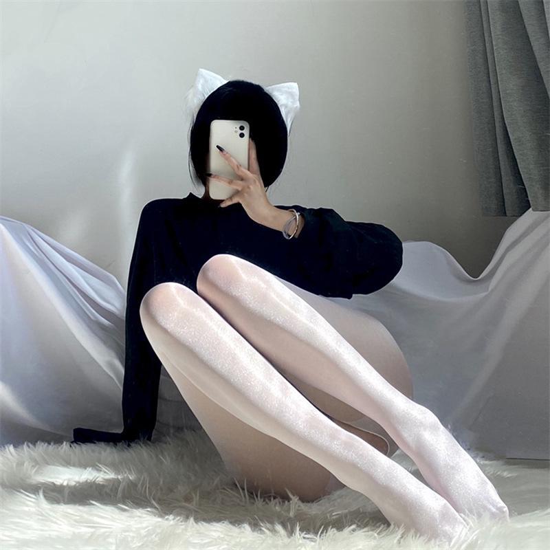 Women's Shiny Anti-Snag Horse Oil Pantyhose - Silky, Thin, Glossy Black for Spring & Autumn
