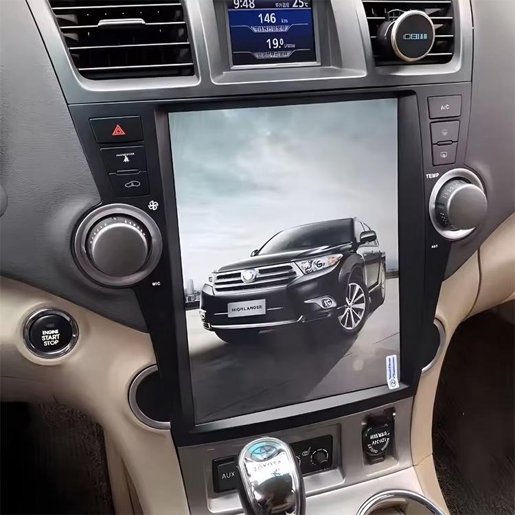 Toyota Highlander Android HD Smart GPS Navigation System with Reversing Camera & CarPlay Compatibility