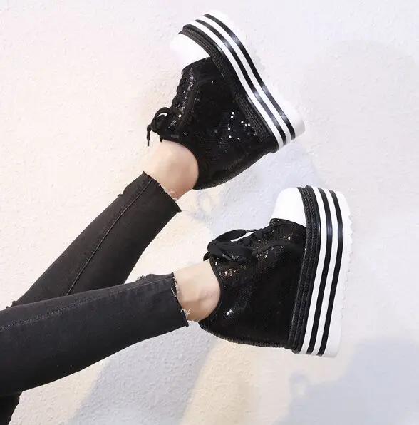 

Мода 2025 Новые Женские Весенние Ботильоны на Платформе-Танкетке из ПУ Кожи Обувь Харадзюку Разноцветные Блестящие Зимние Ботильоны до Щиколотки на Высоком Каблуке Кроссовки на Платформе 14 см 37