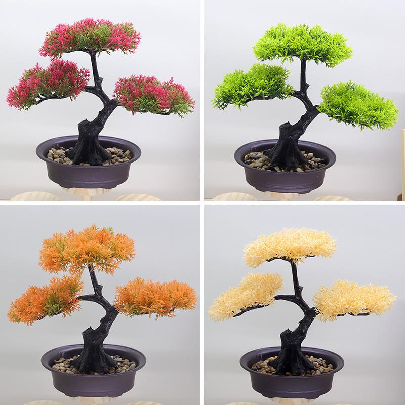 Künstliche Kiefer mit Kunststoffmaterial für Heim- und Gartendekor und Balkonlandschaft