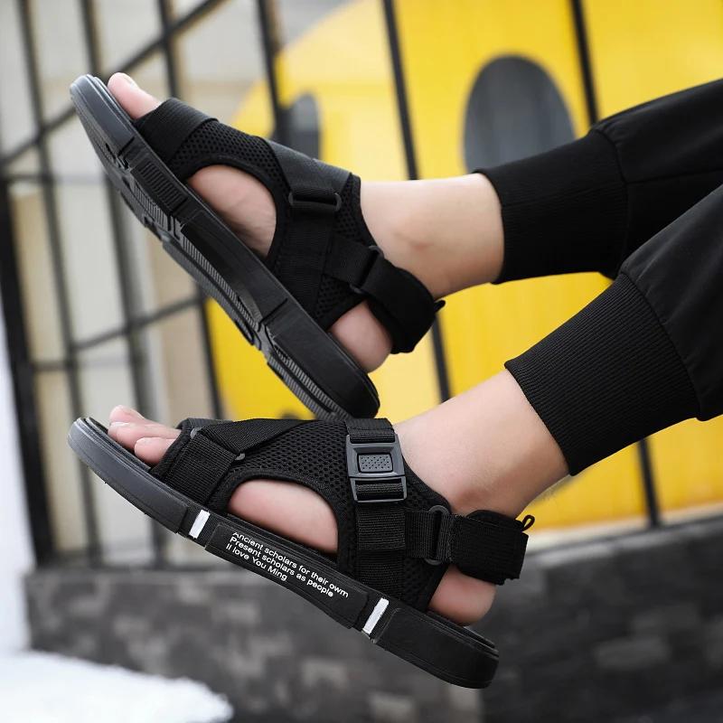 Fashion Men Sandals Soft Comfortable Non-Slip Men Shoes High Quality Woven Beach Sandals Mens Gladiator Sandals Summer Casual Flat Shoes