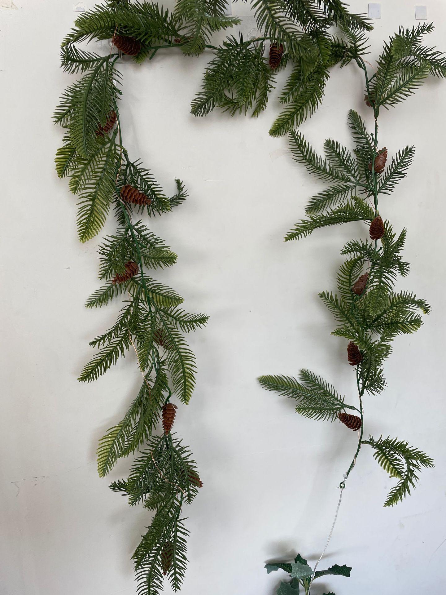 

2025 Новые Рождественские огни Светодиодные гирлянды из сосновых иголок Рождественская атмосфера Тростниковое украшение Фонарные гирлянды Реквизит для фото 2m 20 string lights