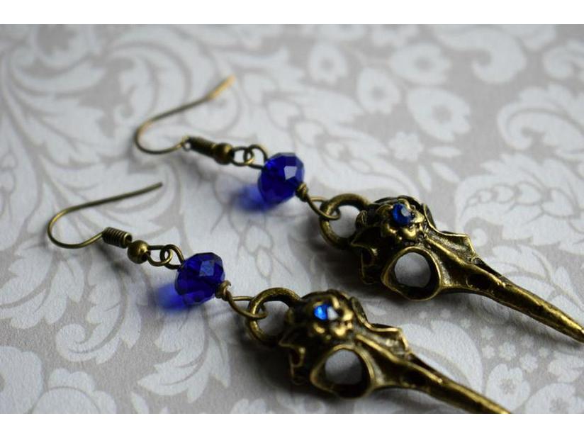 

Ретро Подвески-Серьги в виде Черепа и Птичьей Головы - Уникальный и Креативный Дизайн