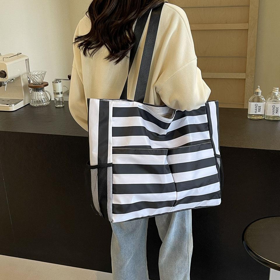 Übergroße Strandtasche Wasserdicht und Sanddicht Damen Strandhandtasche mit Reißverschluss und Feuchtfach, Geeignet für Schwimmbad, Fitnessstudio, Lebensmittelgeschäft, Reisen