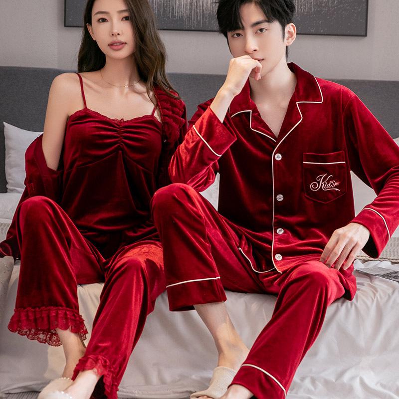 

Бархатная пижама золотого цвета на осень 2025: Удобный повседневный домашний костюм-двойка Women XL