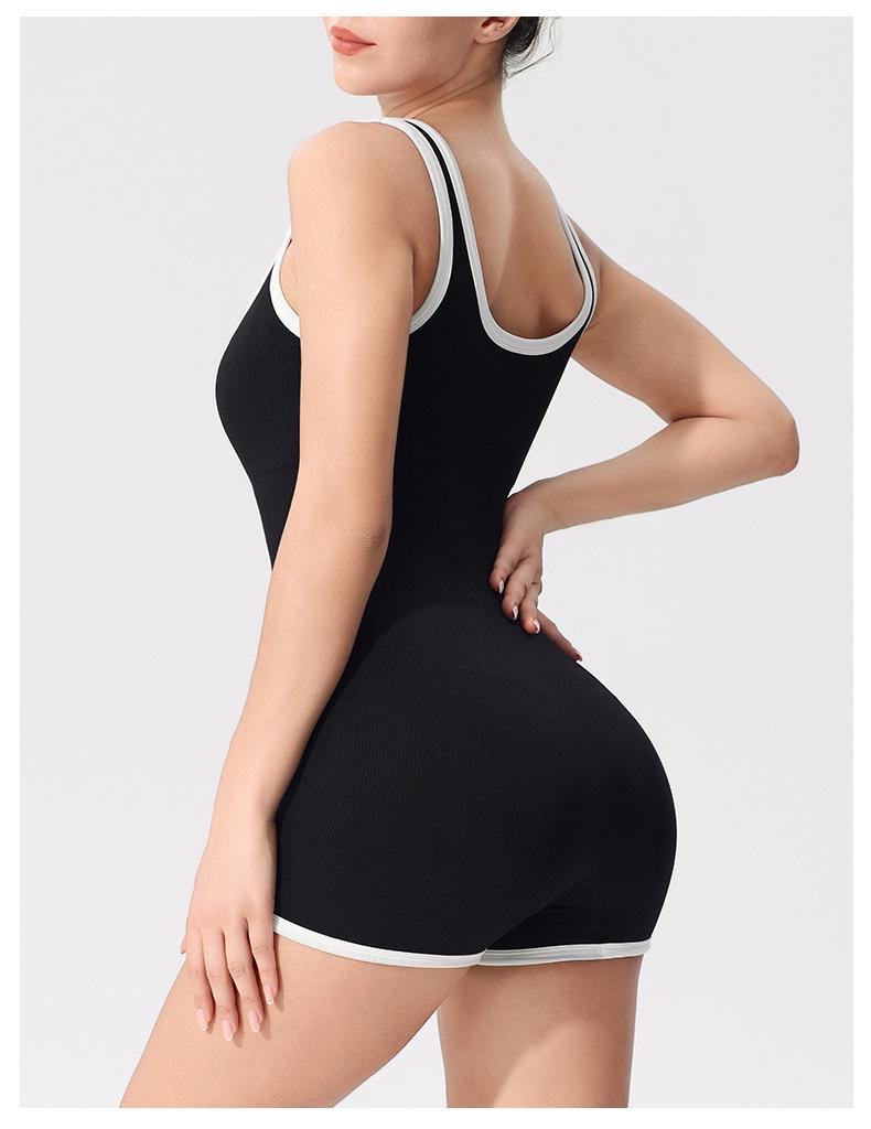 Seamless European Yoga & Dance Bodysuit with Chest Pads – Tight-fitting, Beautiful Back Design.