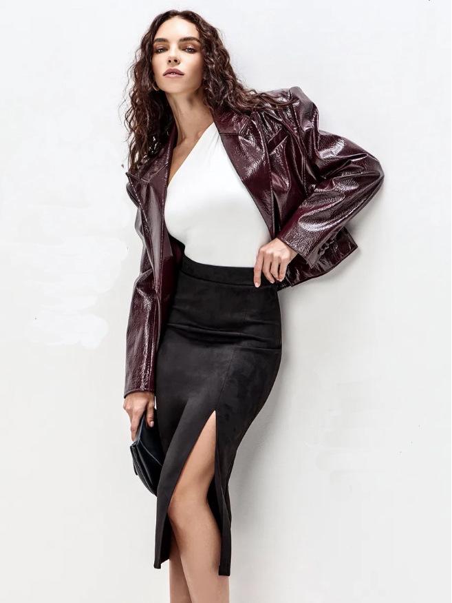 Cross Collection: 2025 Suede High-Waist Slit Skirt - Elegant Mid-Length Hip-Hugging Design for Spring & Autumn