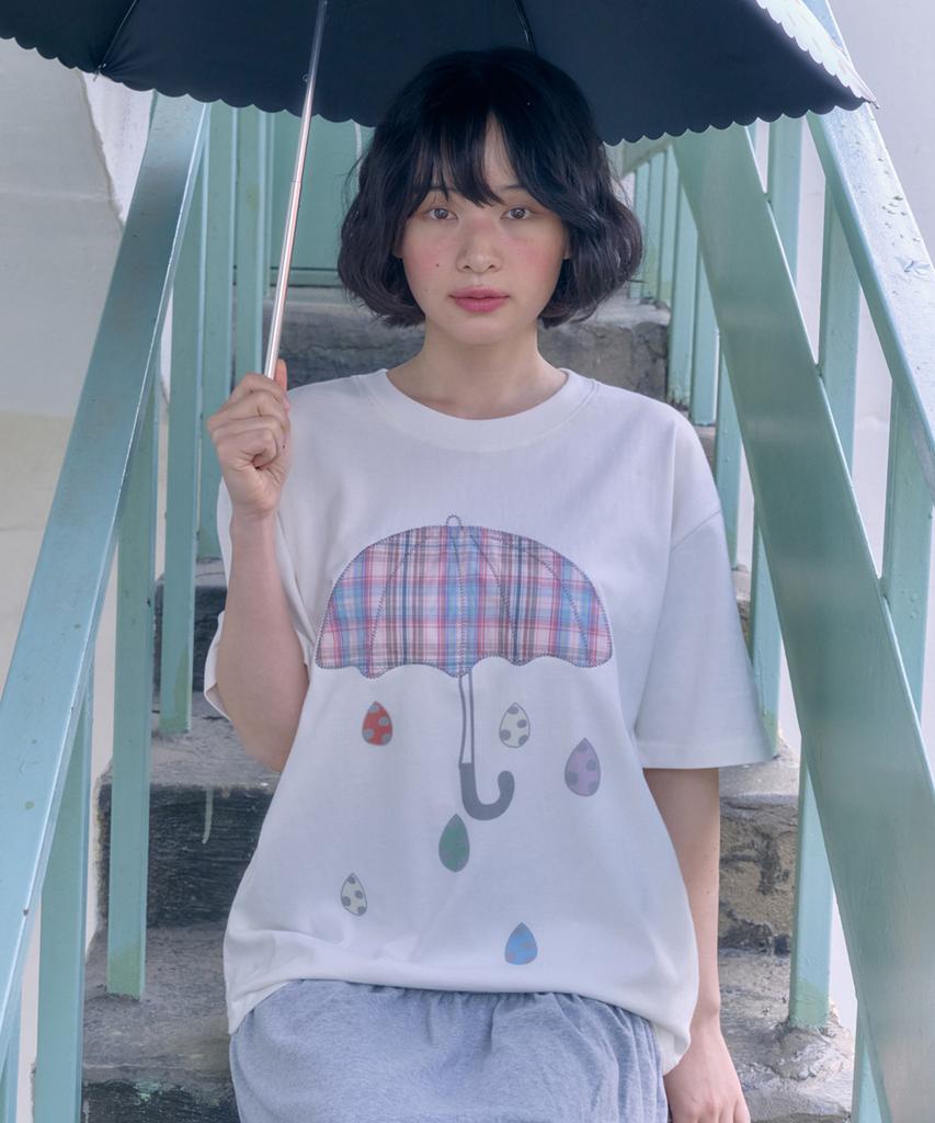 AMBLER Rainy Day Applique Embroidery Short Sleeve T-Shirt As1325 (Ivory)