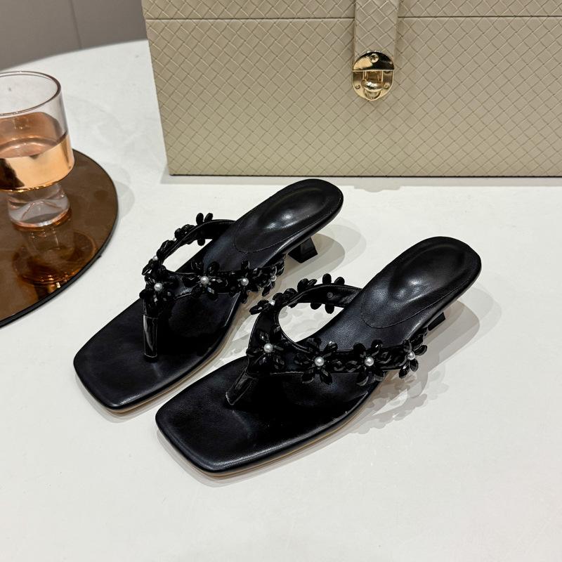 

Крутые шлепанцы с цветком из стразов, женские летние новые шлепанцы на среднем каблуке для улицы, шлепанцы больших размеров 43 чёрный