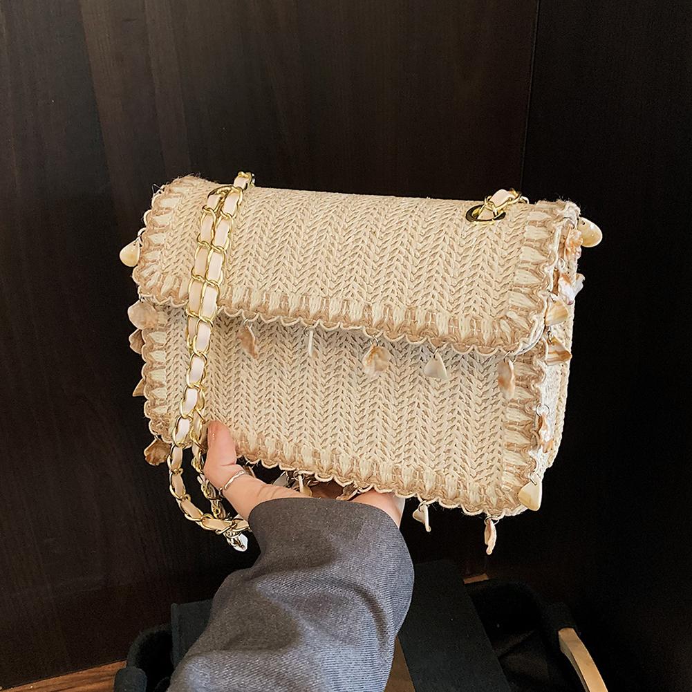 

Женская соломенная сумка через плечо с цепочкой Стильная вязаная сумка-слинг Большая вместимость Сумка-ракушка с кисточкой Летняя пляжная сумка для моря бежевый