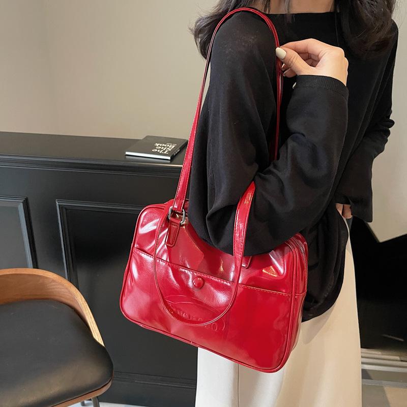 

Vintage red underarm bag women s autumn/winter 2025 new versatile tote bag backpack large capacity briefcase 32*7*22 бордовый