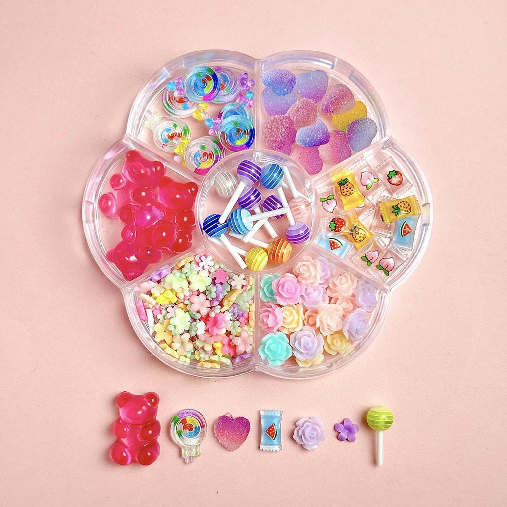 1Box Mixed Cute Simulated Dessert Candy Butterfly Nail Art Decorations 3D Resin Cartoon Cat Fish Bear Nail Charms Supplies