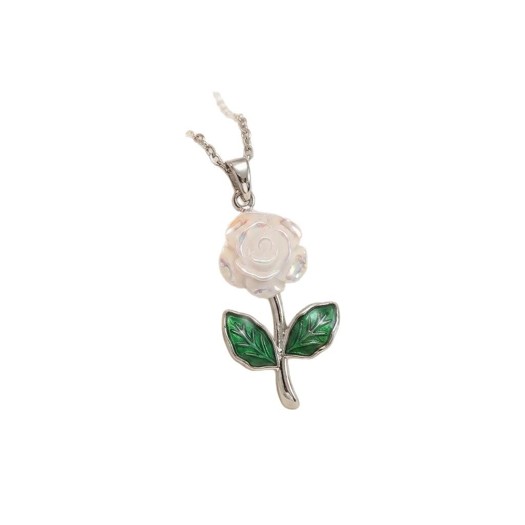 Titanium Steel Four-Leaf Clover Pendant Necklace - Luxurious Women's Clavicle Chain Accessory