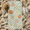 Green Checkered Daisy Floral Beach Towel, Checkered Daisy Pool Towels, Groovy Flower Preppy Large Beach Bath Travel Towels for
