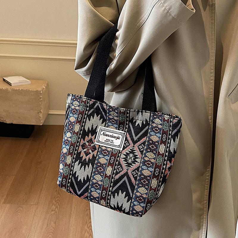 Large-capacity Ethnic-style Bag, Fashionable Tote Bag, Women's Niche Single-shoulder Handbag