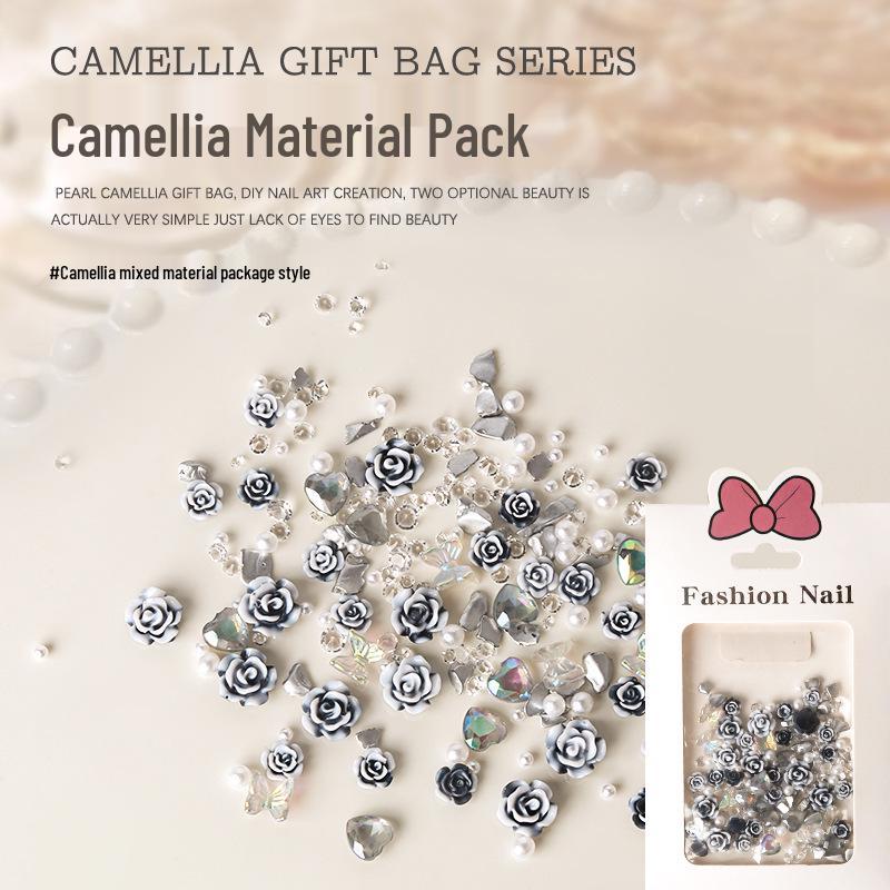 

Camellia Nail Art Pack: Iridescent Peach Heart Rhinestones & Pearls