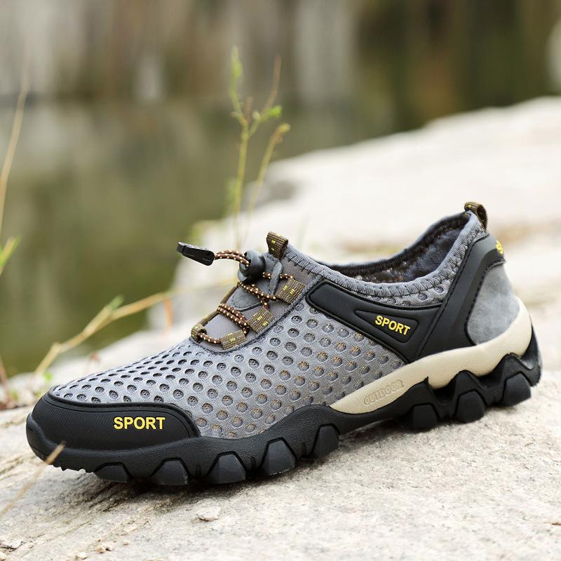 New outdoor mountaineering sports travel non-slip hollow mesh shoes