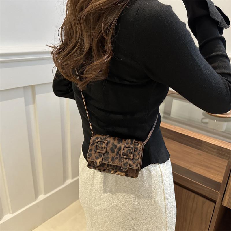Stylish Mini Leopard Print Shoulder Bag For Women With Trendy Casual Vibe In Gray And Khaki