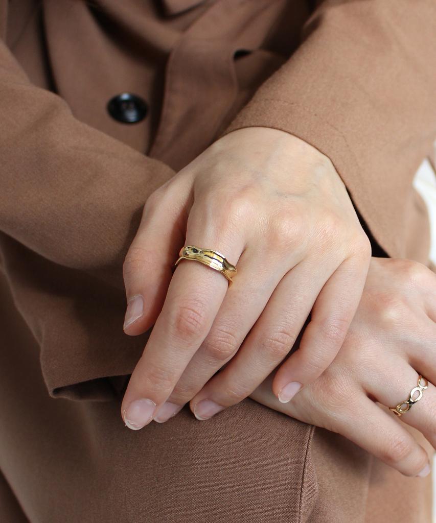 Madin'Ly Surf Ring