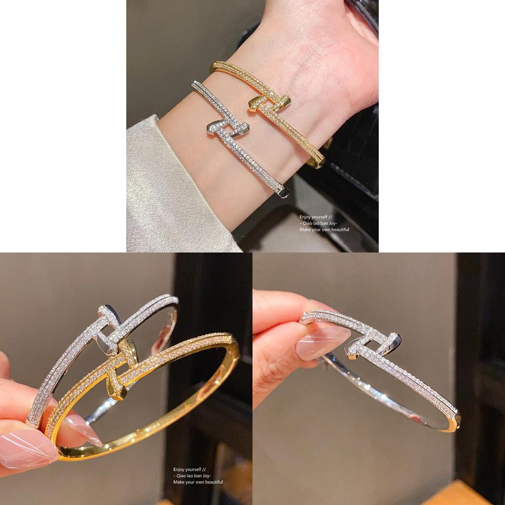 Bracciale a Manetta Martellato Placcato Oro 18k con Zirconi per Donna Elegante Accessorio di Moda