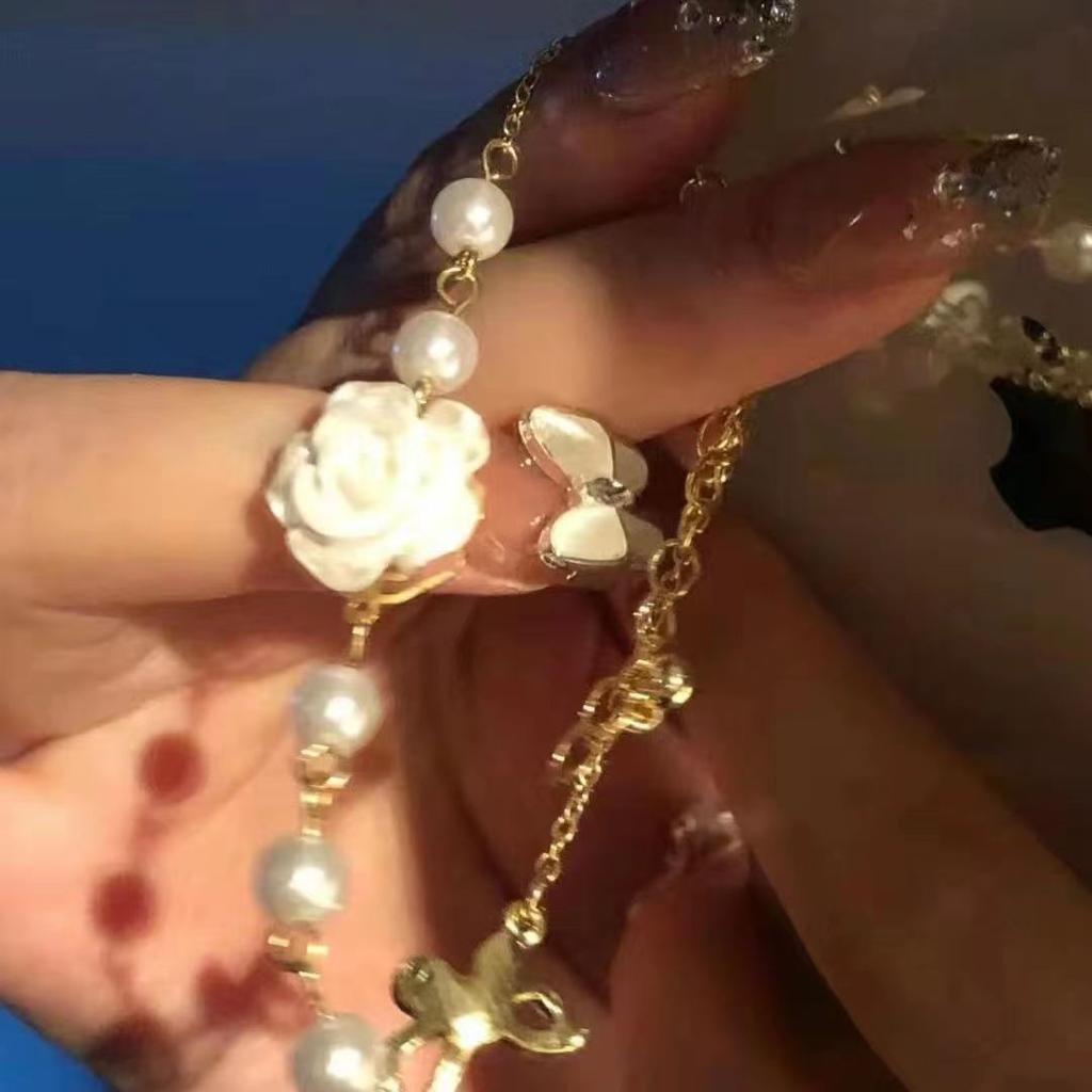 New Niche Design Girlfriend National Style Gold Silk Bell Pendant Girlfriend Bracelet Bracelet Female