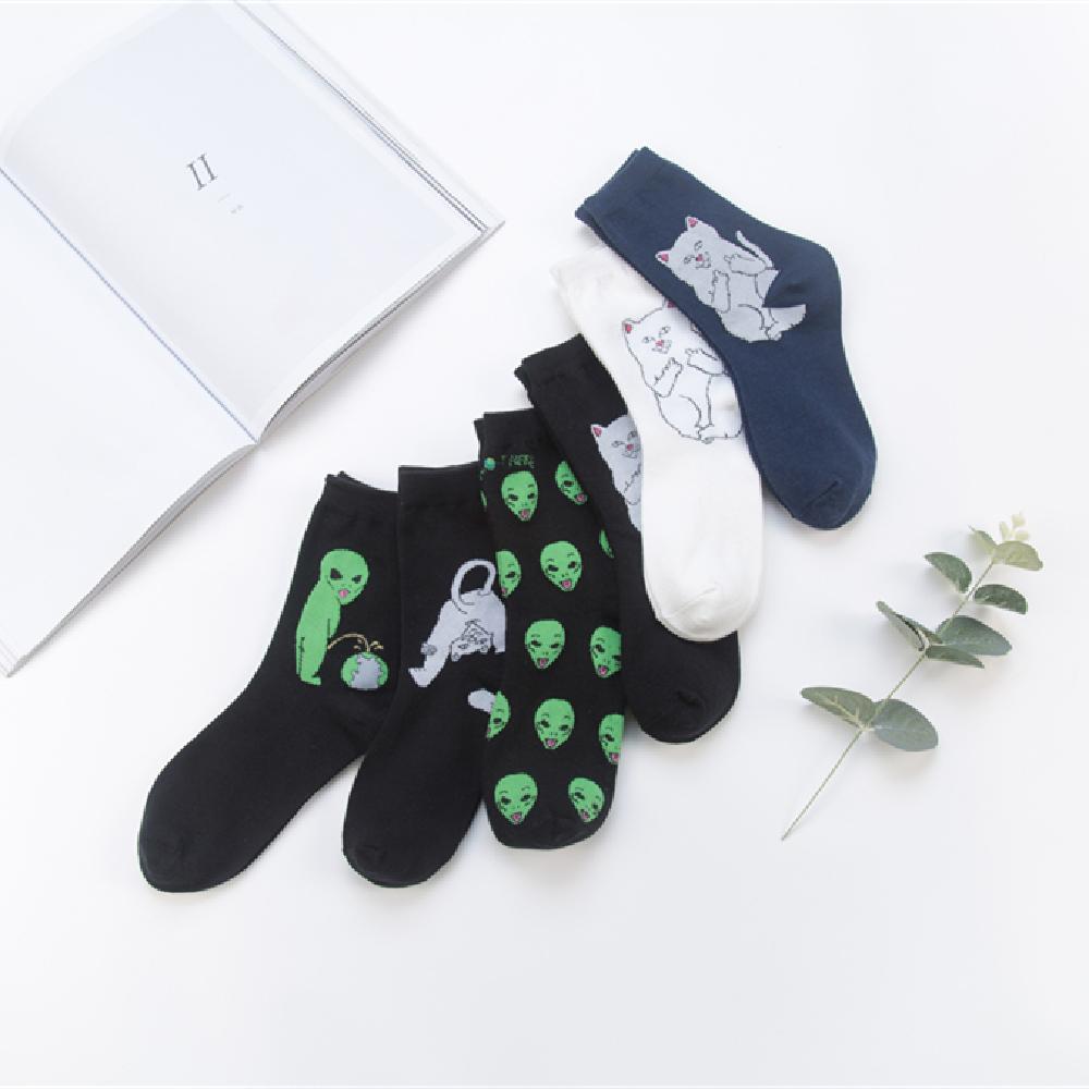 Unisex Summer Fashion Cartoon Cat Art Funny Alien Planet Autumn Winter Creative Soft Cotton Hipster Couples' Socks Dropship