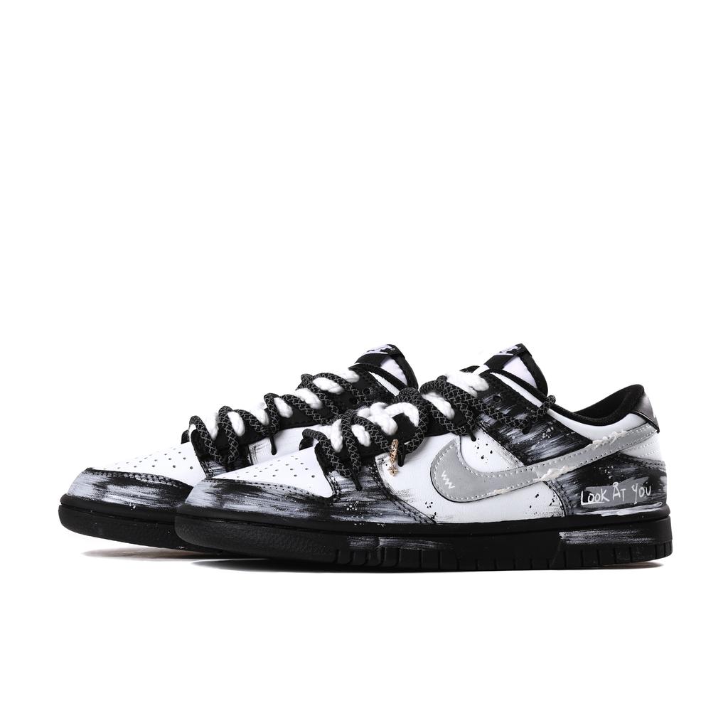 Nike Scarpe da Skateboard Basse Resistenti all'Abrasione Traspiranti in Ecopelle Unisex Argento HF5441-100(Team83-)