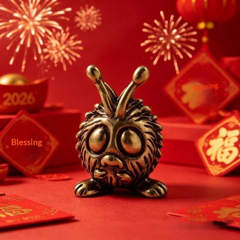 Alloy Cute Cartoon Caterpillar Figurine Retro Antique Finish Fine Detailing For Home Decor Ornament Gift