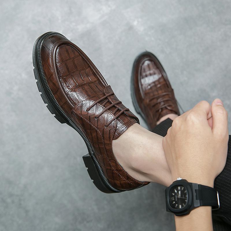 

Summer business dress leather shoes men s British style soft leather breathable casual soft sole groom knot leather shoes 46 коричневый