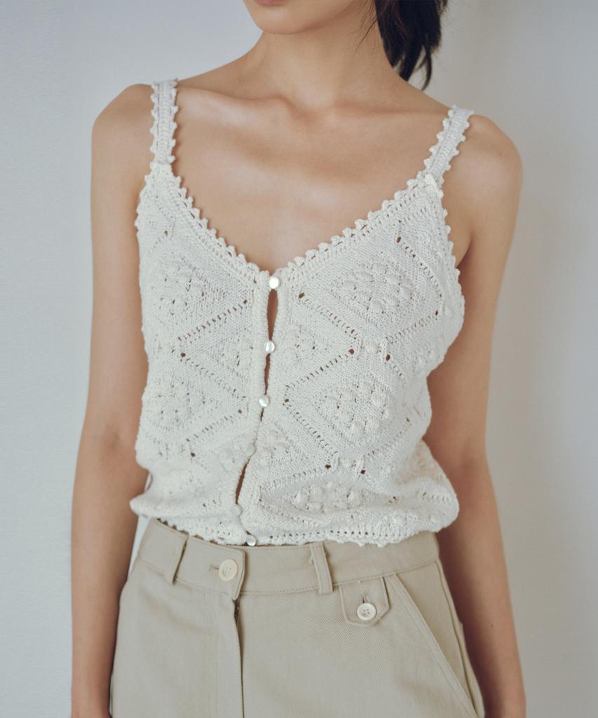 Yulago Crochet Button Sleeveless Knit