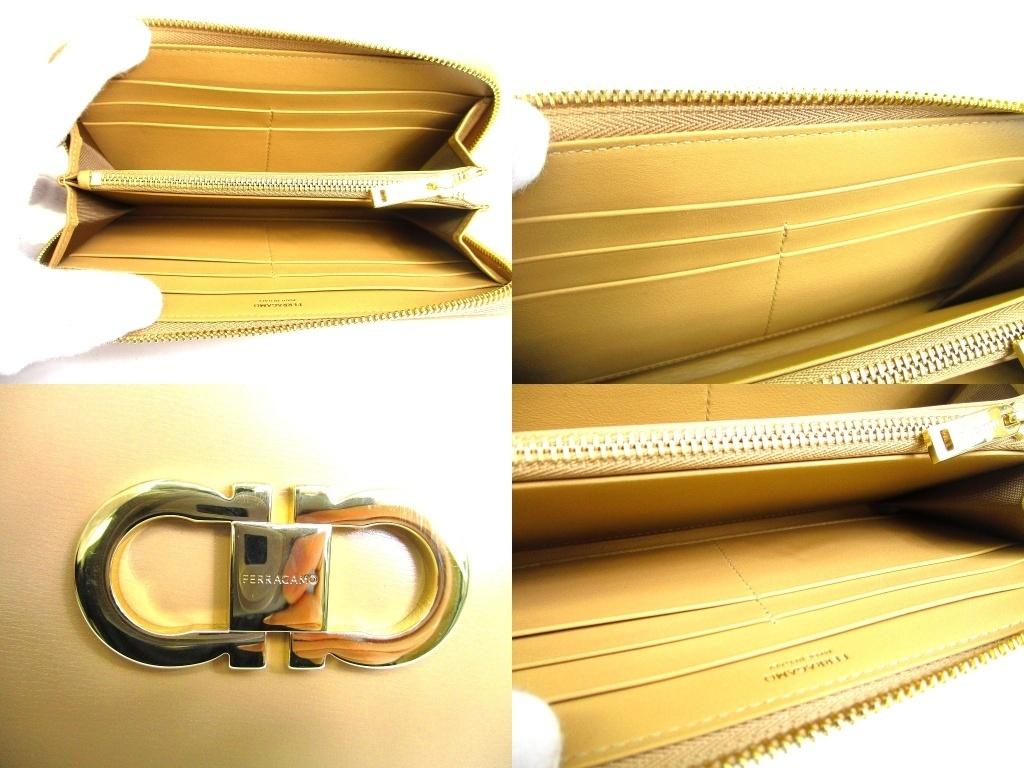 Authentic Salvatore Ferragamo Gancini Light Camel Leather Round Zip Wallet #b134    Open box