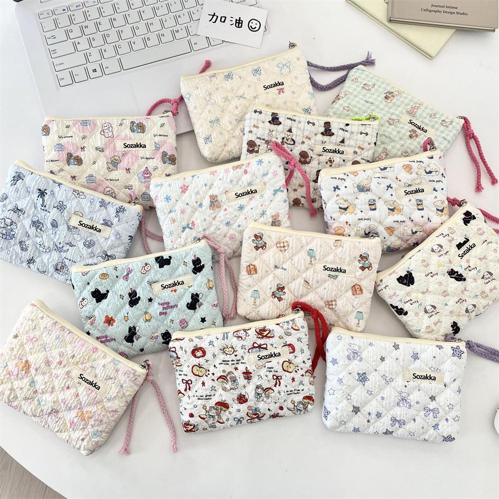 Cartoon Character Polyester Travel Organizer With Embossed Pattern For Women